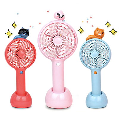 カカオフレンズ ミニ扇風機ハンディファン ライアン アピーチ RYAN 韓国 Qoo10] カカオフレンズ リラクシングハンディ扇風機/ (ライアン