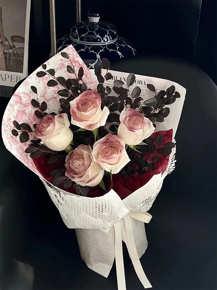 数量限定【幸運】5 彼女へのプレゼント 造花 ローズブーケ 彼女への誕生日プレゼント 彼女への告白 彼女へのプレゼント レッド5 彼女へのギフト 造花 ローズブーケ 彼女への誕生日プレゼント