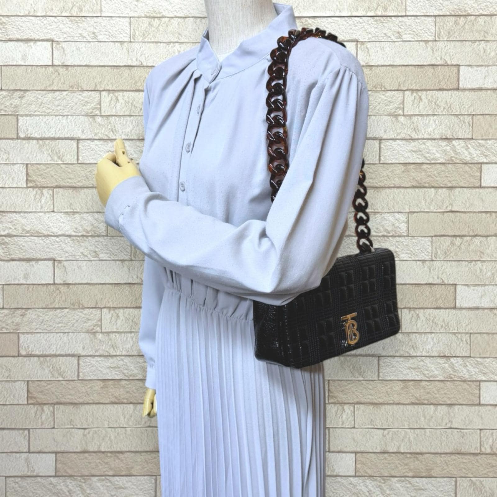 バーバリー ローラバッグ スモール ショルダーバッグ レザー 8033107 ブラック BURBERRY 中古