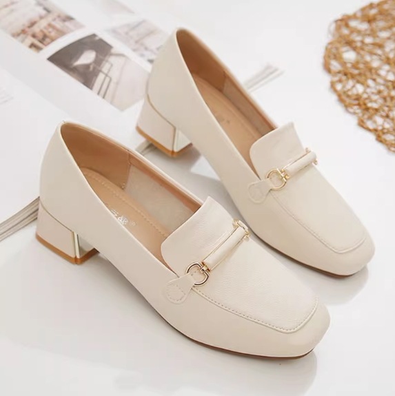 ローファー 2タイプ レディース ローファー 靴 シューズ 3cm 太ヒール チャンキーヒール ローヒール アーモンドトゥ フェイクレザー かわいい 大人可愛い きれいめ シンプル カジュアル 上品