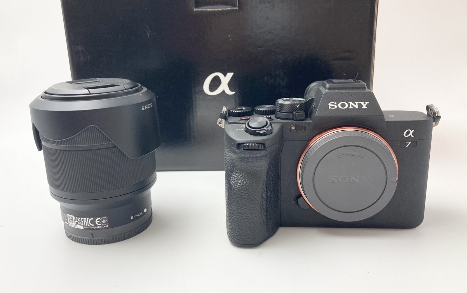 SONY　ILCE-7M4K　ソニー　α7　ズームレンズキット　ミラーレス一眼　デジタルカメラ　カメラ