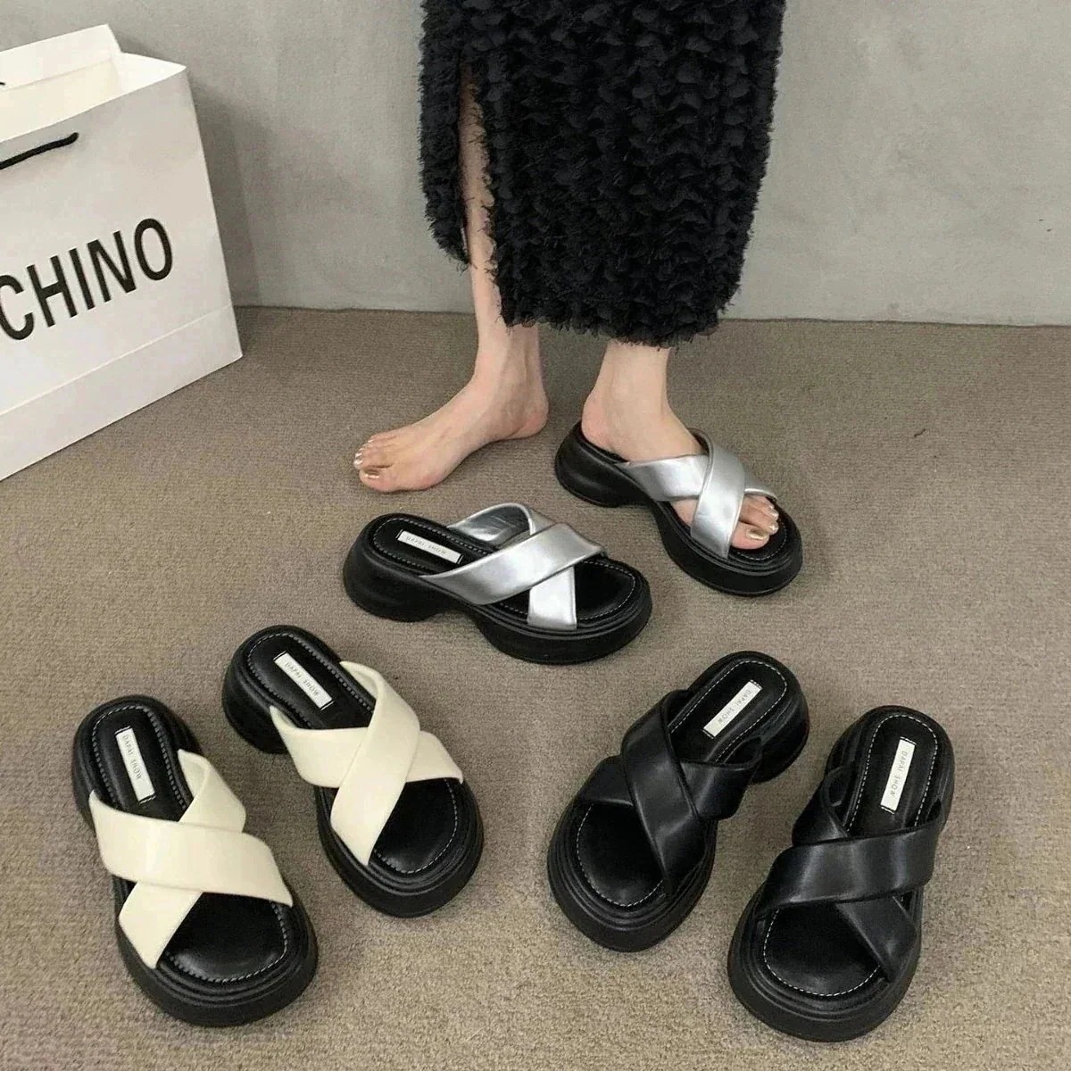 韓国人气 サンダル レディース サンダル レディースファッション 厚底サンダル あちこち シルバー サンダル本サンダル母の日 韓国人气ファッション