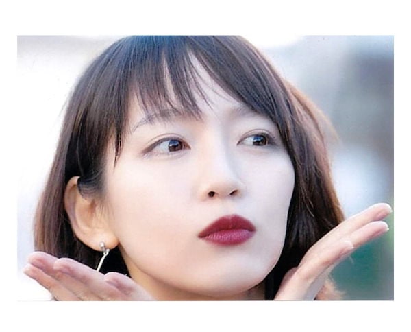 Qoo10] 吉岡里帆 L判生写真 34番 新品 ファ