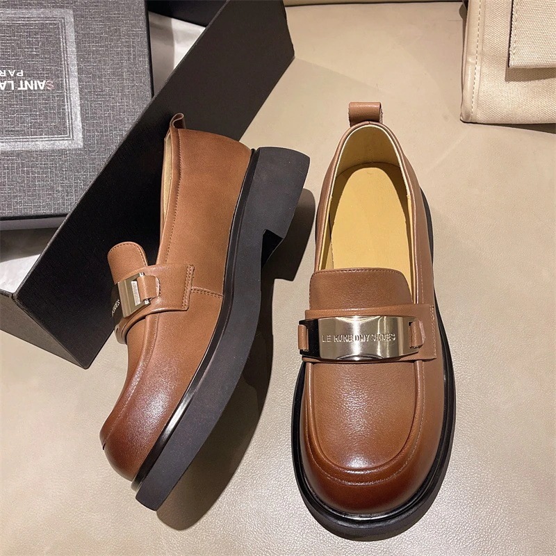 2024春夏人気新作ハイヒールレディース靴子ローファー韓国ファッションパンプス本革ブランド英倫風金属ボタン楽福靴