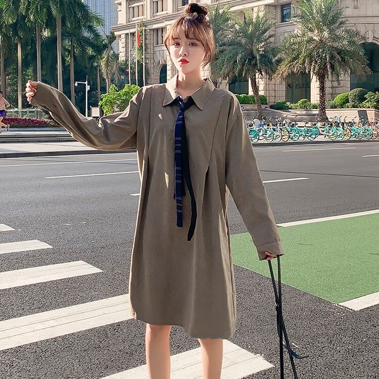 春秋シャツドレス女性緩いスキニーポロカラー長袖スカート ワンピース シャツワンピース 膝下 ロング 長袖 襟付き 前開き 大人可愛い きれいめ シンプル カジュアル 大人 おしゃれ レトロ 大人女子 5,054円