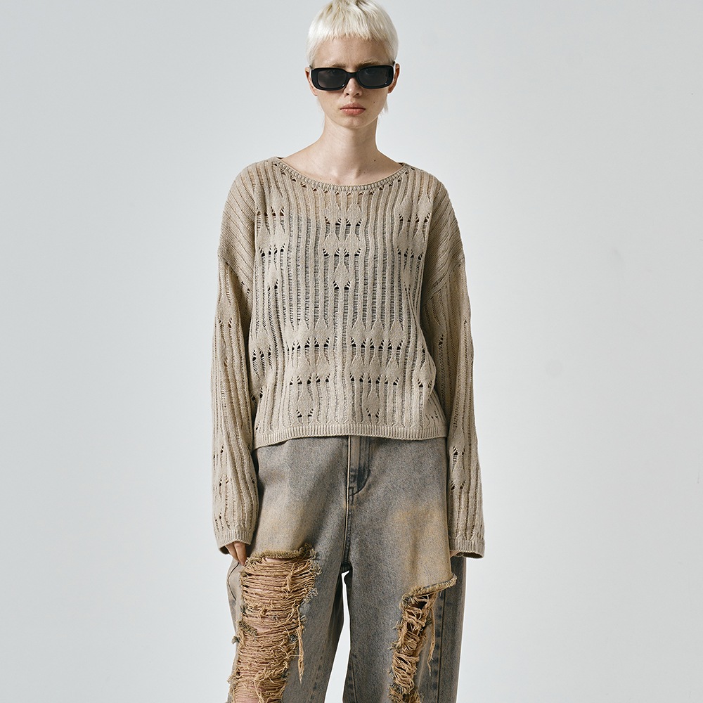 【NOIER】 WOOL DAMAGED BOAT-NECK KNIT TOP : BEIGE