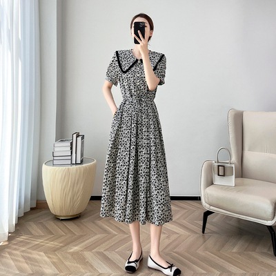 ワンピース ミモレ丈ワンピース 半袖襟付き ビックカラー ミモレ丈 セミフレア ハーフボタン かわいい 大人可愛い きれいめ シンプル 上品 おしゃれ かっこいい レトロ こなれ感 個性的 主役級