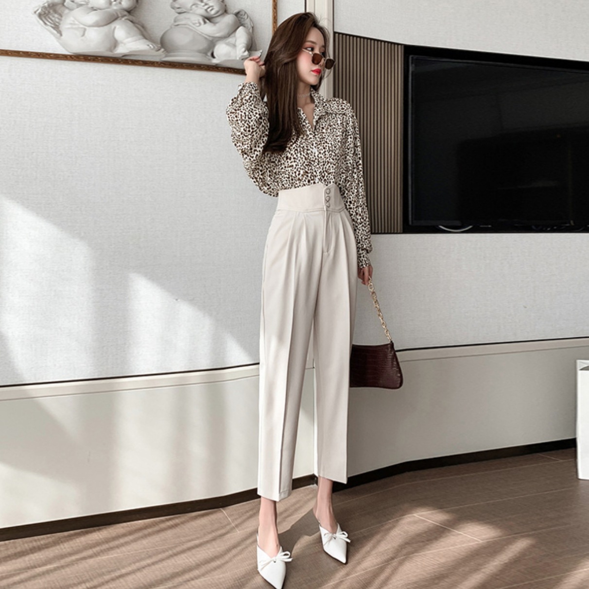 ボトムス パンツ テーパード 韓国 レディース 個性的 アンクル丈 ワイド ハイウエスト おしゃれ きれいめ エレガント 無地 オールシーズン 卒業式 入学式 ママ オフィス 通勤 美脚 脚長 着回し