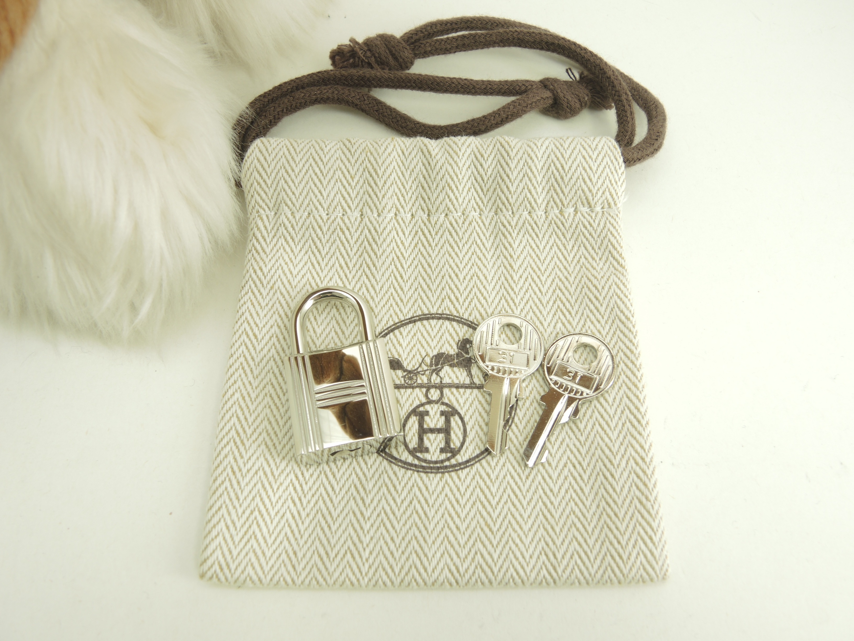 南京錠 鍵2個 シャインシルバー パドロック キー 31 バッグチャーム極美品@ 209