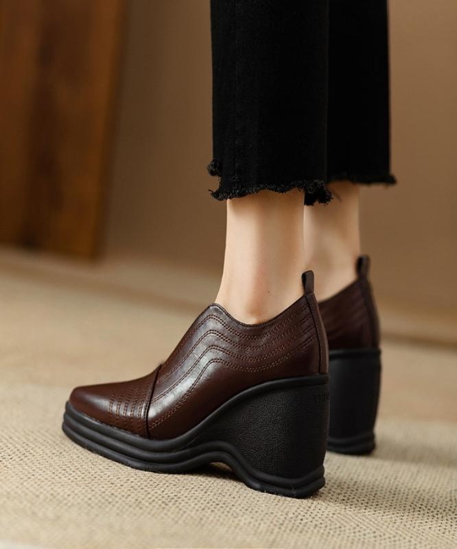 再入荷品9cm ハイヒール ブーティ 本革 牛革 かっこいい ウェッジソール ブーツ パンプス 個性的 マニッシュ 高級感 黒 ブラック 茶色 ブラウン ポインテッドトゥ 革靴 高ヒール メンズライク