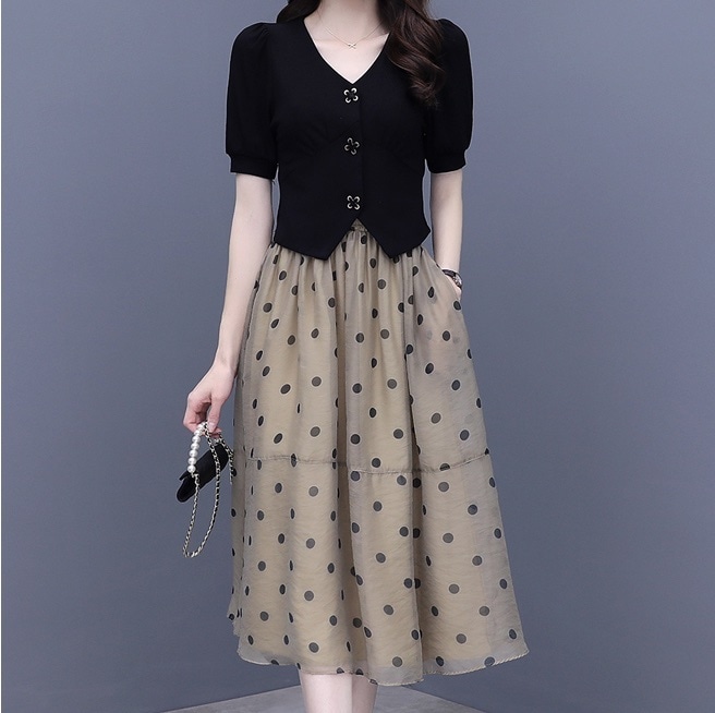 トップス スカート ボトムス セットアップ ブラウス カットソー ロングスカート フレアスカート ミモレ ミモレ丈 ロング ロング丈 袖あり 半袖 Vネック フレア かわいい 大人可愛い きれいめ 6,421円