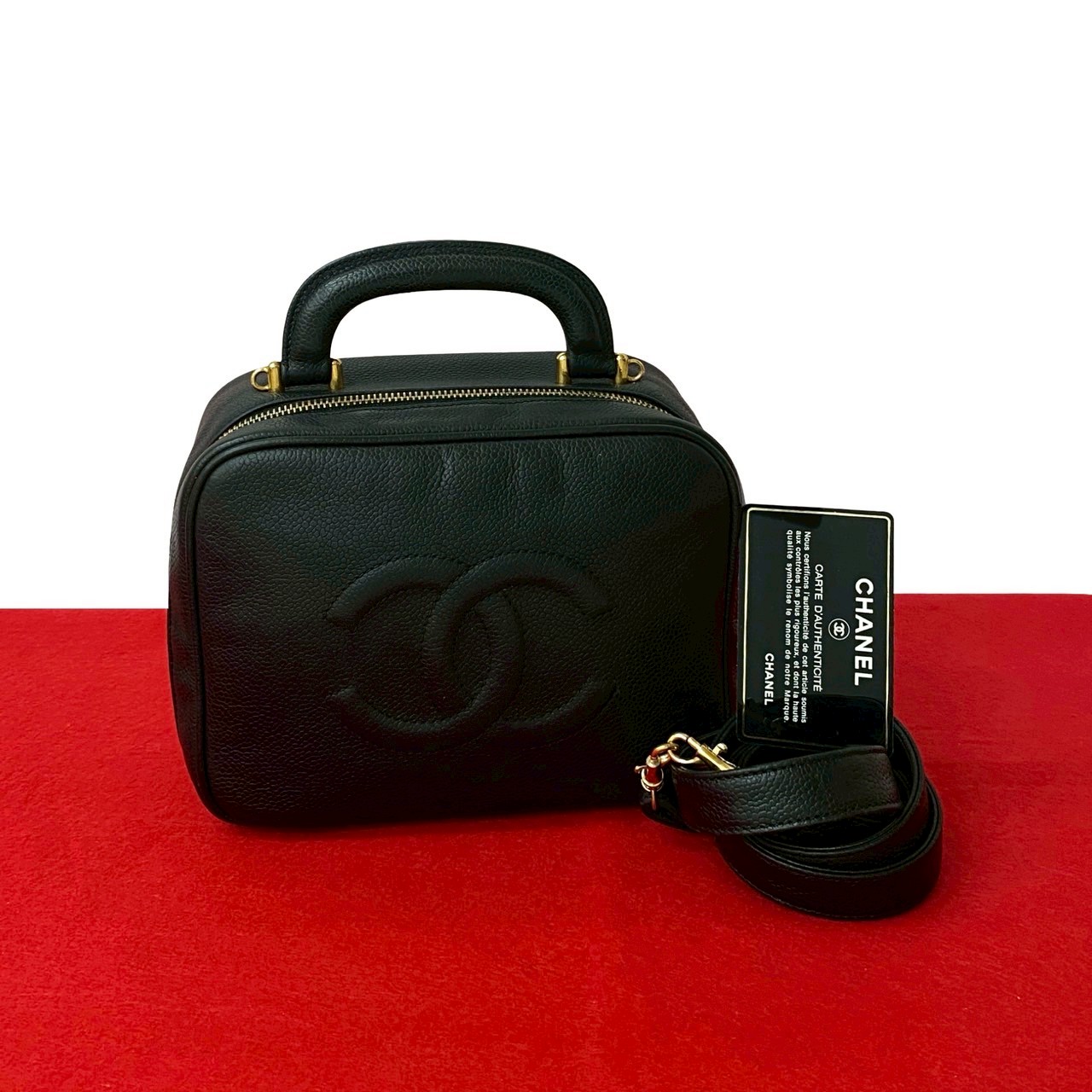 ココマークショルダーバッグ マットキャビアスキン ブラック 30172