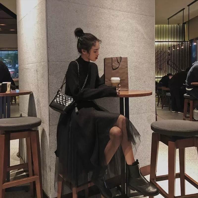 2点セット ワンピース フレアスカート ニット ミモレ丈 S M L XL 長袖 タートルネック スリム タイト 細身 ペプラム 切り替えデザイン チュール かわいい 大人可愛い きれいめ シンプル