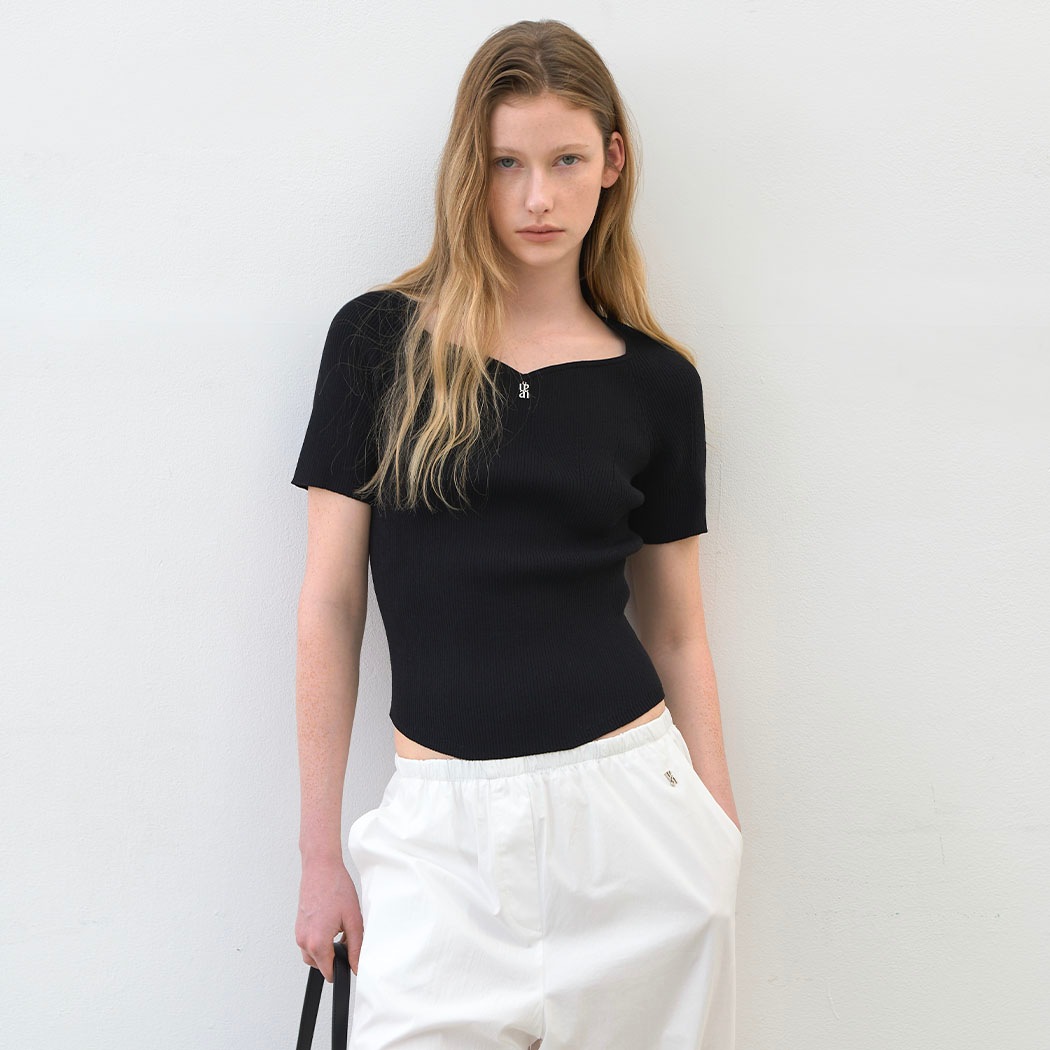 (T-7073)ESSENTIAL DROP LOGO KNIT