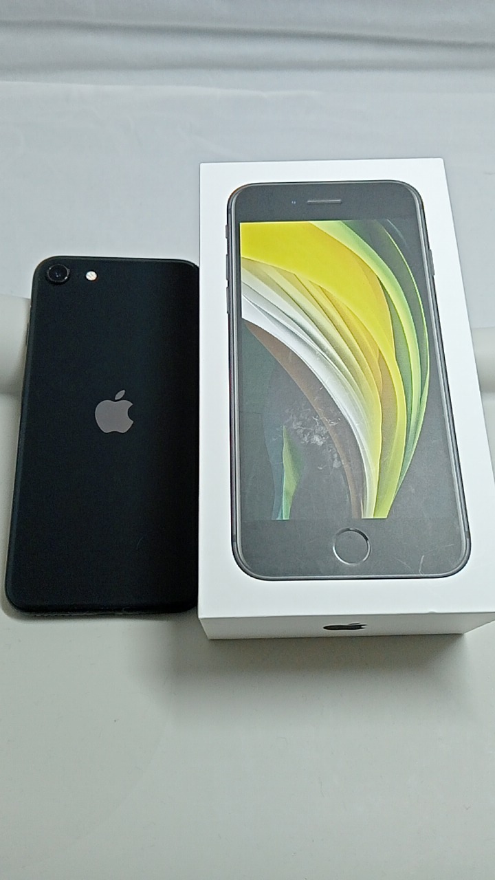 整備済！液晶・電池新品！　iPhoneSE　第二世代　A2296　64GB　ブラック　　本体　SIMフリー　箱　261154932