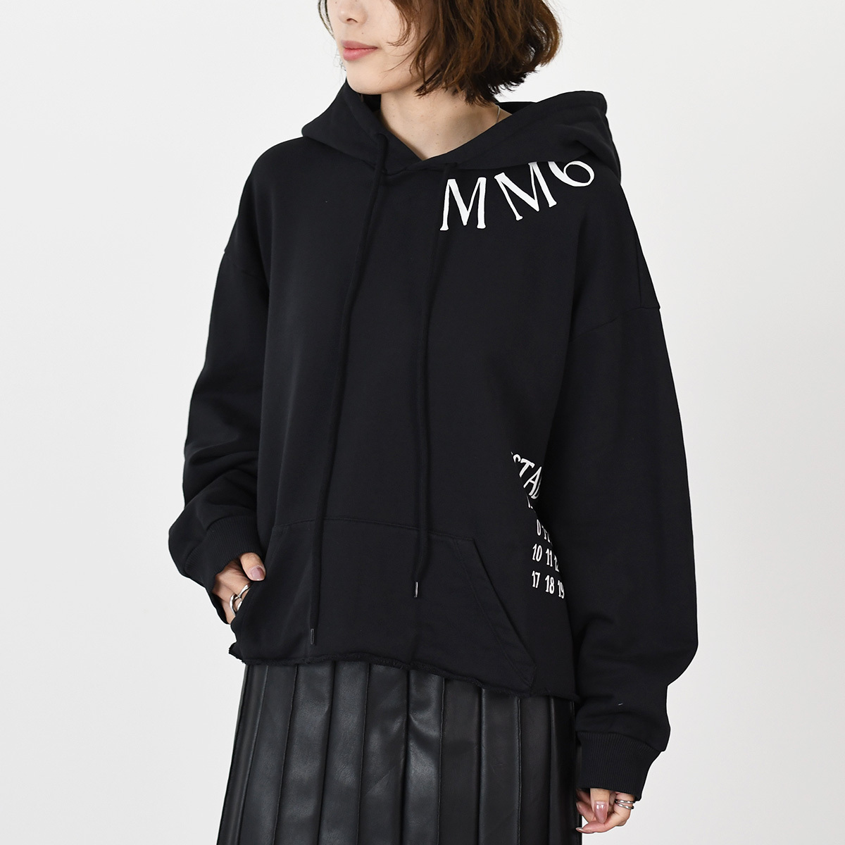 メゾン マルジェラ トレーナー ローカット フードスウェットシャツ S52GU0241 M25012 レディース ブラック 長袖 ロゴ