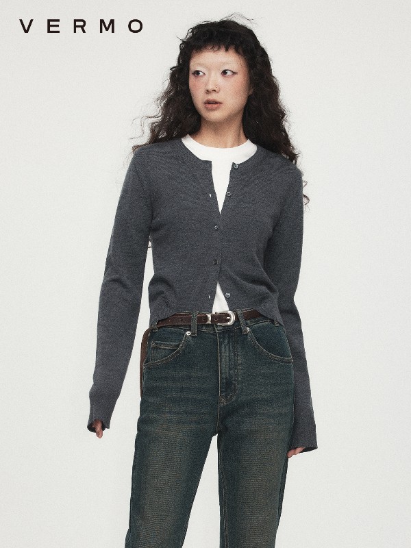 VERMO「カジュアルインテリジェンス」クラシックレイヤードウーステッドウールグレースリムフィットニットカーディガン