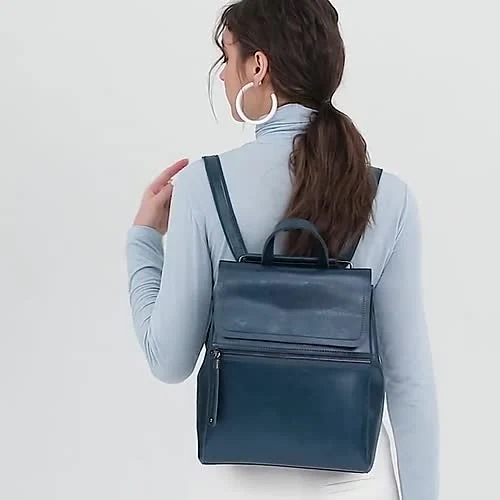 リュック レディース ー 本革 革 リュックサック レディース おしゃれ 2way おしゃれ かわいい 軽量 全4色 小さめ オールシーズン 大人 通学 女性 女の子 リュック 大人女子 ット