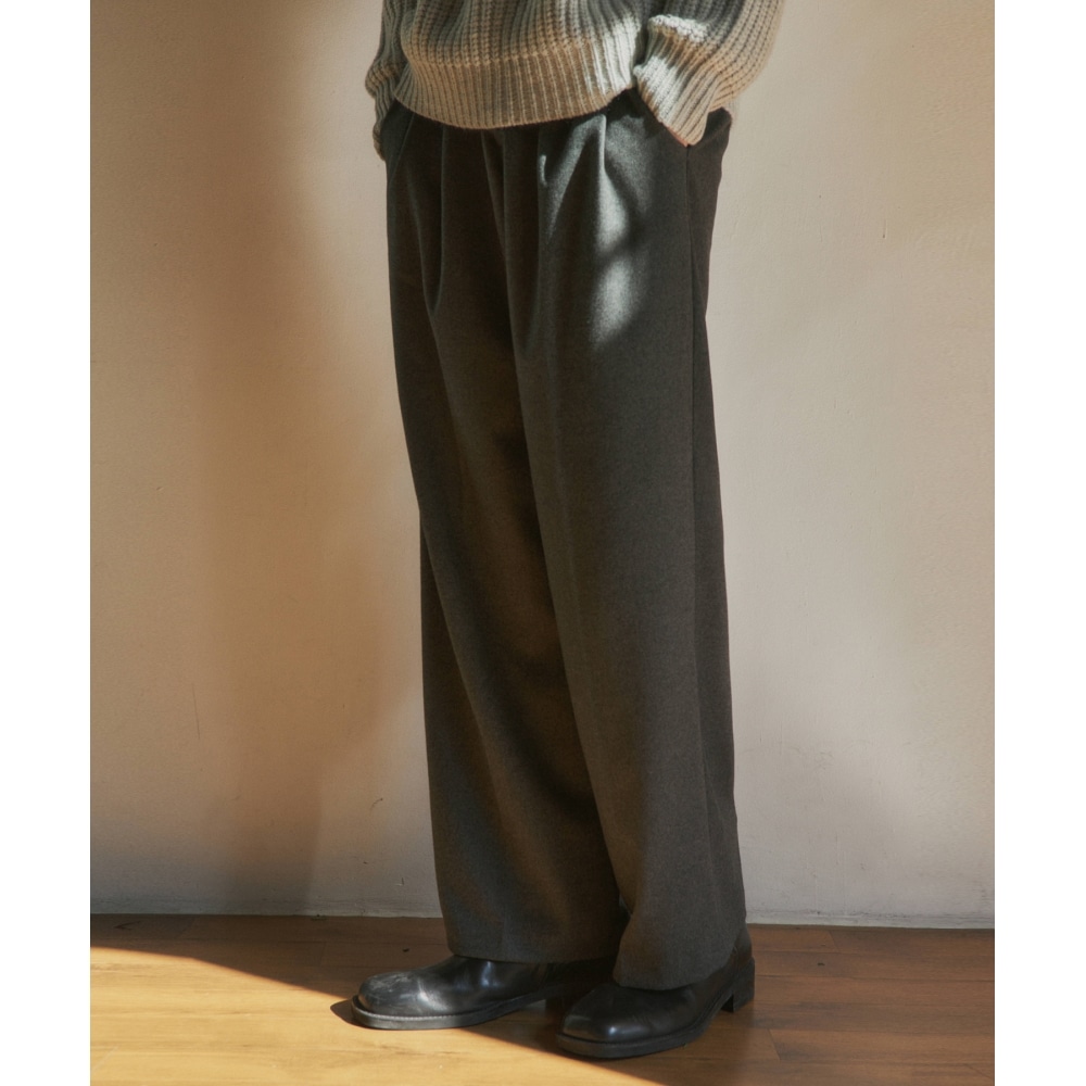 ウェンズデーオアシスライクウールタットックセミワイドスラックス（4 col）