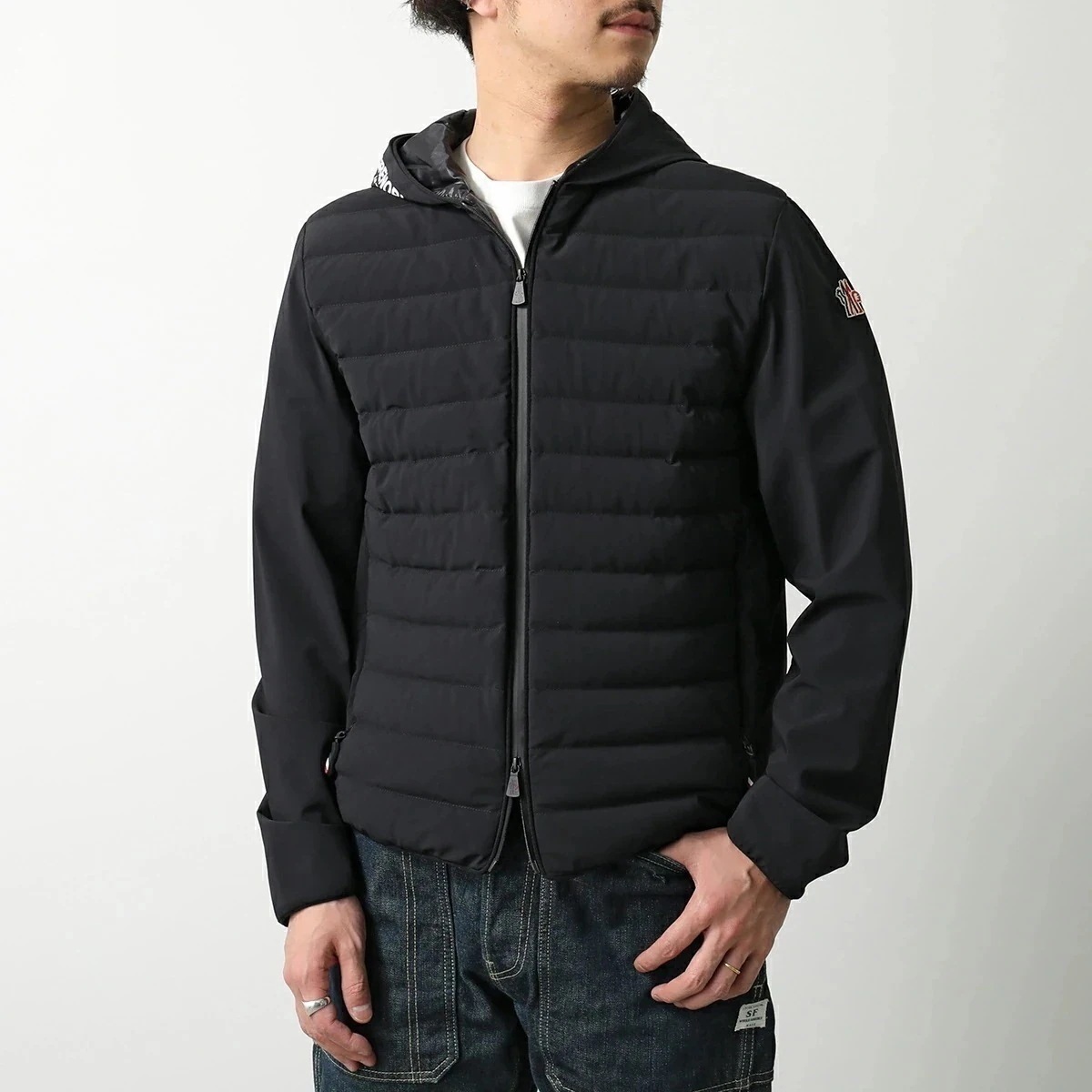 MONCLER GRENOBLE モンクレール グルノーブル ダウンジャケット 8G00023 89ALV メンズ フード付き ライトダウン切替 パーカー 99