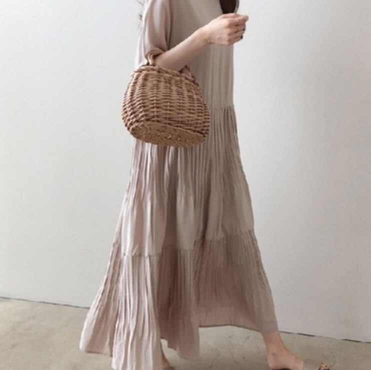 ワンピース ロング ロング丈 袖あり かわいい 大人可愛い きれいめ シンプル カジュアル 大人 ロング丈 半袖 プリーツ ティアード 春夏 旅行 休日 公園 無地 ピンク ブルー ブラック 韓国
