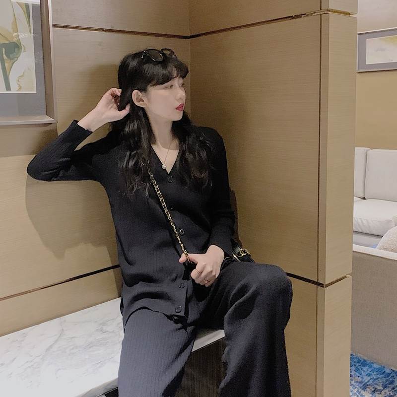 トップス ボトムス パンツ プルオーバー ニット ボタン 前開き セットアップ ワイド ロング 長袖 Vネック 個性的 レディース 大人可愛い きれいめ シンプル カジュアル 上品 お洒落 かっこいい