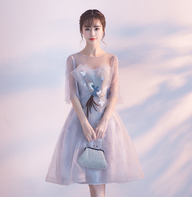 宴会の夜のドレスの気質のアンドロメダは短いタイプの小さい子供の仙気の花嫁服を結んで普段はドレスのワンピースを着ることができます