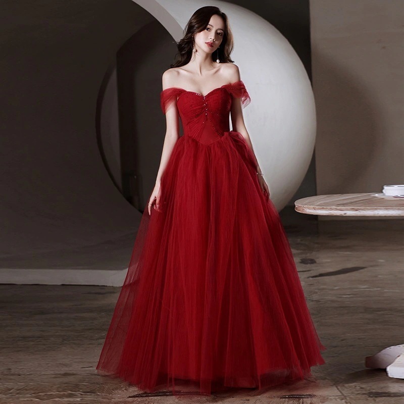 花嫁の乾杯ドレス 2025 バーガンディ ブライズメイド結婚式婚約ハイエンド気質宴会小さなイブニング ドレス女性用