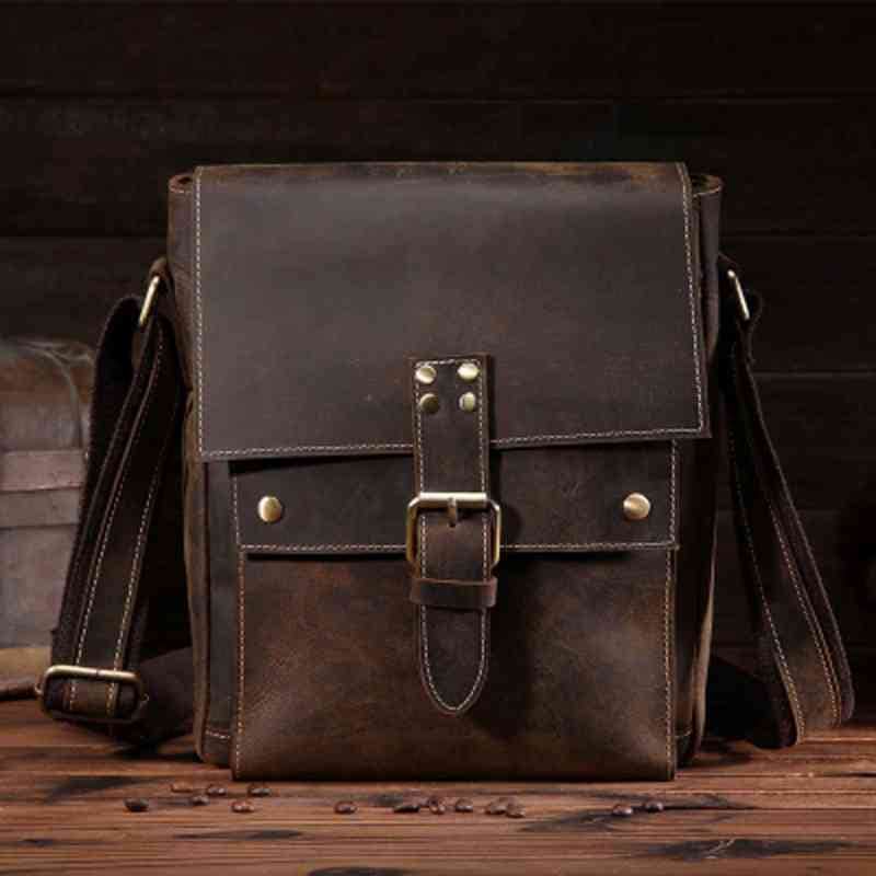 リュック メンズ ブランド PC 冬 リュックサック 本革 2WAY 大学生 40L 大容量 おしゃれ 小さめ バッグ 軽量 通勤 革 撥水 レザー 40代 ビジネスリュック カジュアル 夏 秋 ビジ