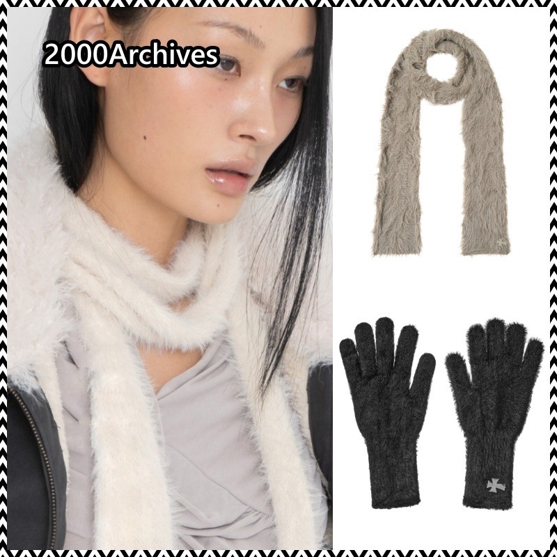 2000Archives ANGEL WING GLOVES & MUFFLER