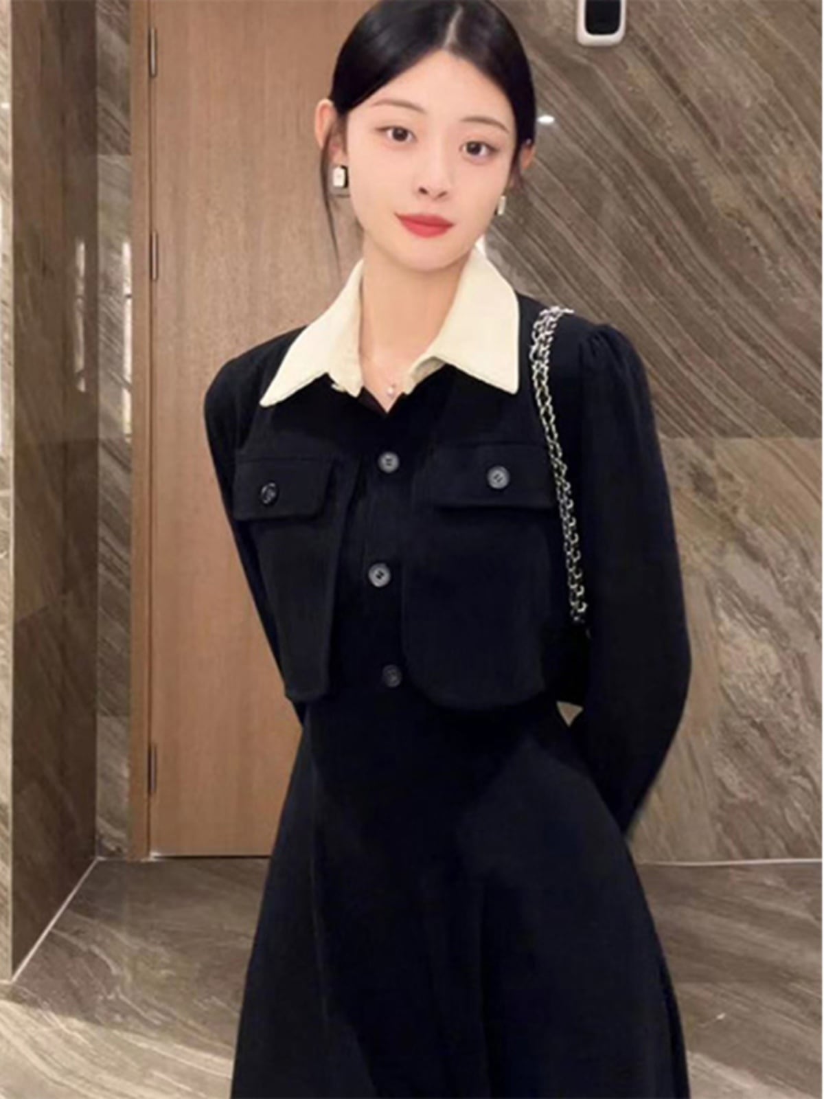 黒の長袖ドレス子供初秋2023新しい小さな香りカレッジスタイル偽2点セットロングスカートのドレープ感