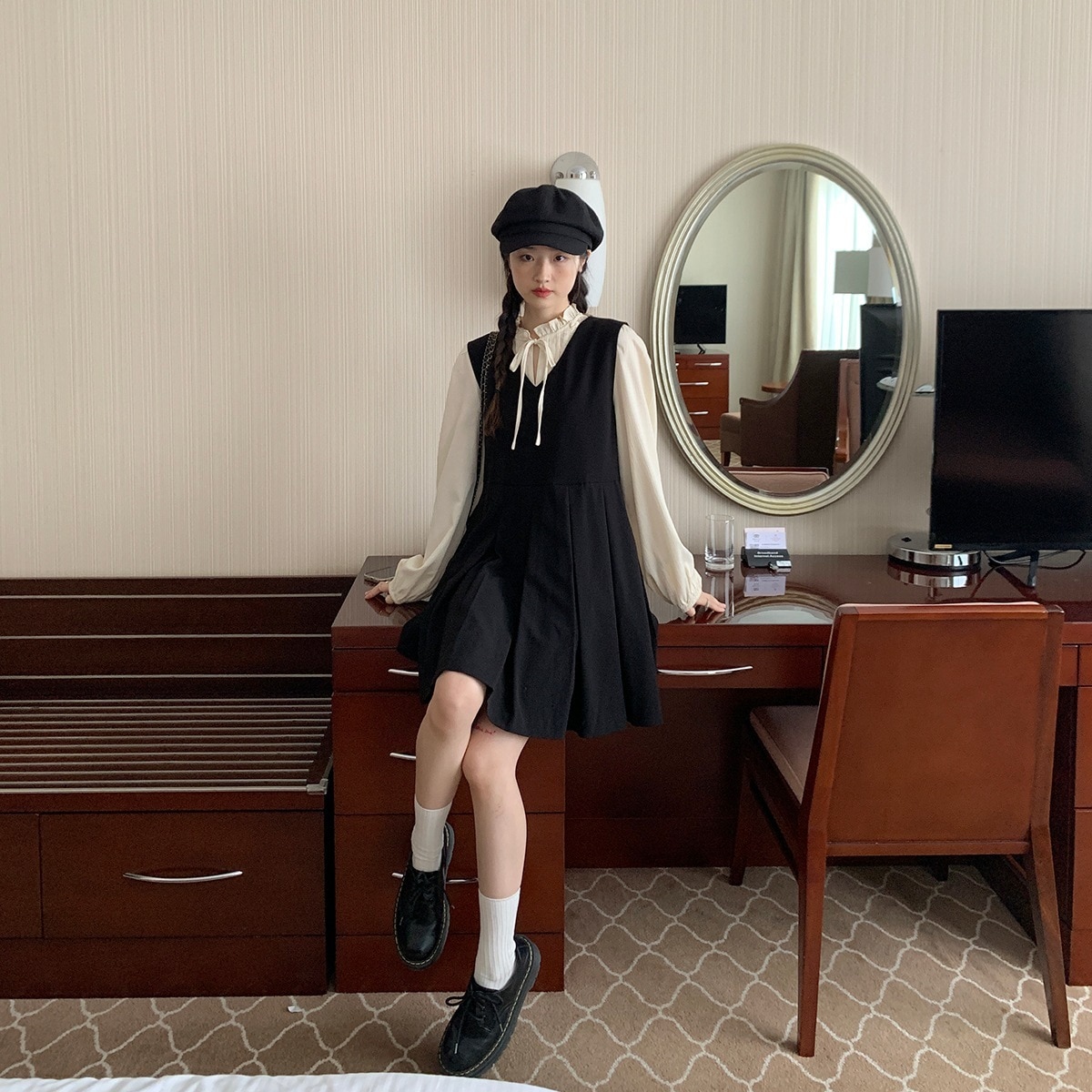 カレッジスタイルプリーツタンクトップドレス2024初秋韓国の気質多用途甘い女性用ドレス