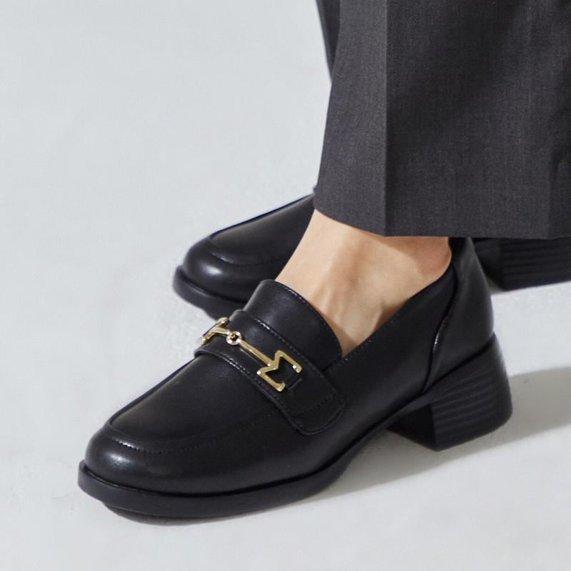 エムキラ牛革カジュアルローファーブラック516523206AA