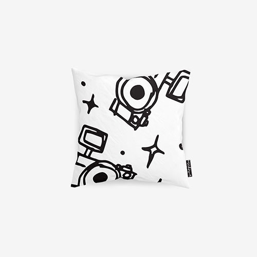 チャウンウ - PHOTO EXHIBITION OFFICIAL MD / CUSHION