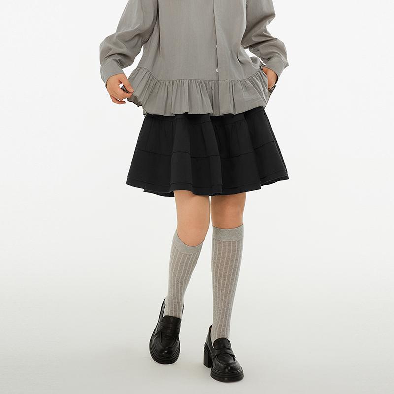 スカート ふんわり ショート 黒 レディース おしゃれ サイドファスナー プリーツ ポリエステル 秋 ウエストゴム シンプル 普段使い おでかけ