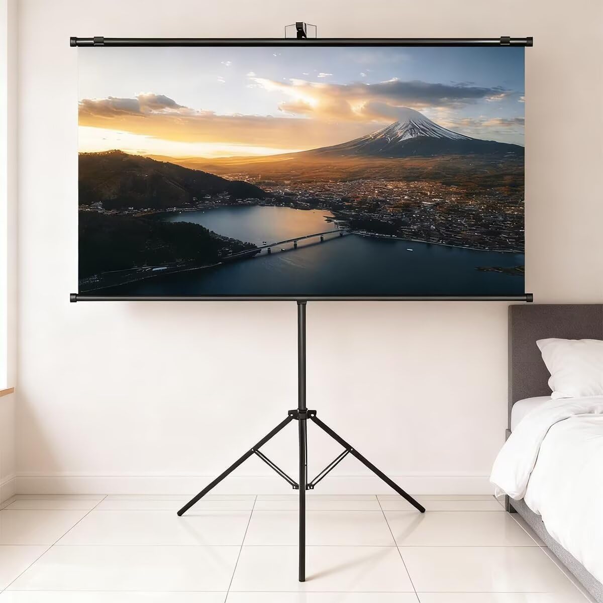 自立式プロジェクタースクリーン 60インチ 16:9 4K HD対応 視野角160度 高さ調節可能 軽量 しわになりにくい 設置簡単 電源不要 ホワイト 133x75.8cm 日本語説明書付き