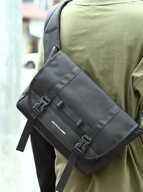 メッセンジャーバッグ メンズ ショルダーバッグ ボディバッグ 斜めがけバッグ 鞄 自転車