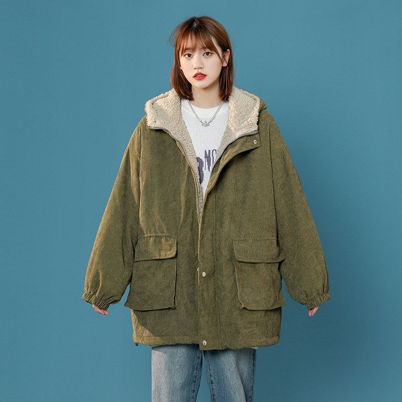 2024はボアで決まり/人気ボアアウターコーデュロイの綿入れ女性冬のゆったりとした加絨の厚のゆったりしたコートのデザイン感小人数の学生の綿入れの女性冬アウター