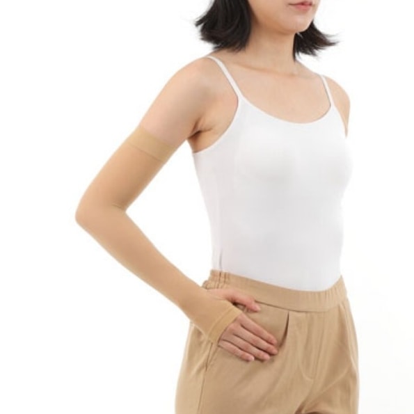 ファッション小物 アームカバー 冷感アームカバー 夏用アームスリーブ 静電気防止 抗菌防臭 薄手 UVカット 接触冷感 紫外線対策 吸汗速乾 通気性 涼感素材 ロング丈 指穴付き ストレッチ