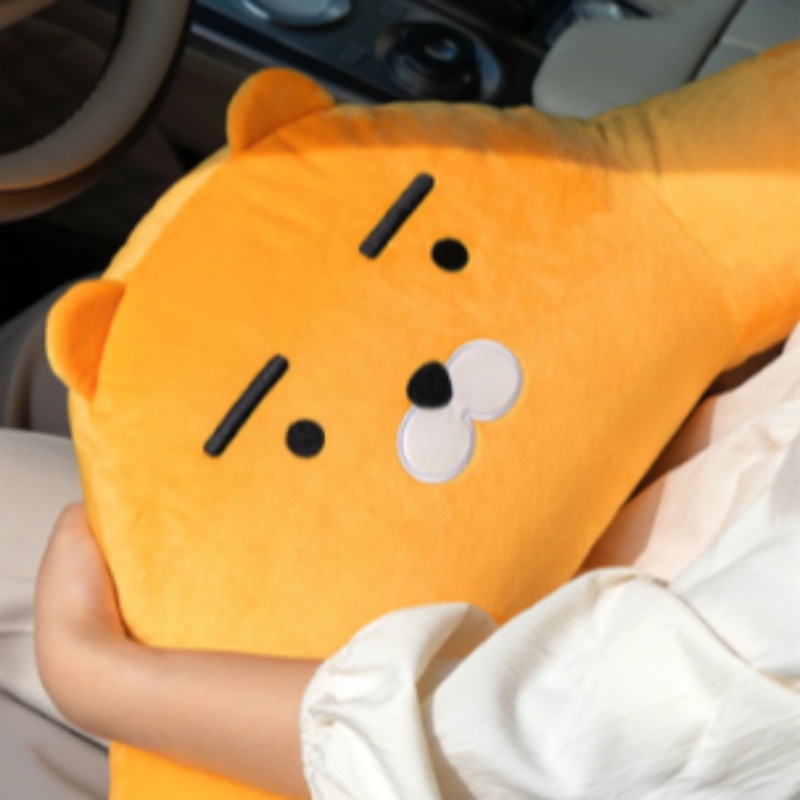 おんぶ 車用 背クッション ライアン 4,519円