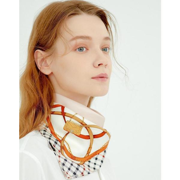 [26SS] [シルク100%] ベージュチェーン柄スクエアシルクスカーフ DCSC6E144I2