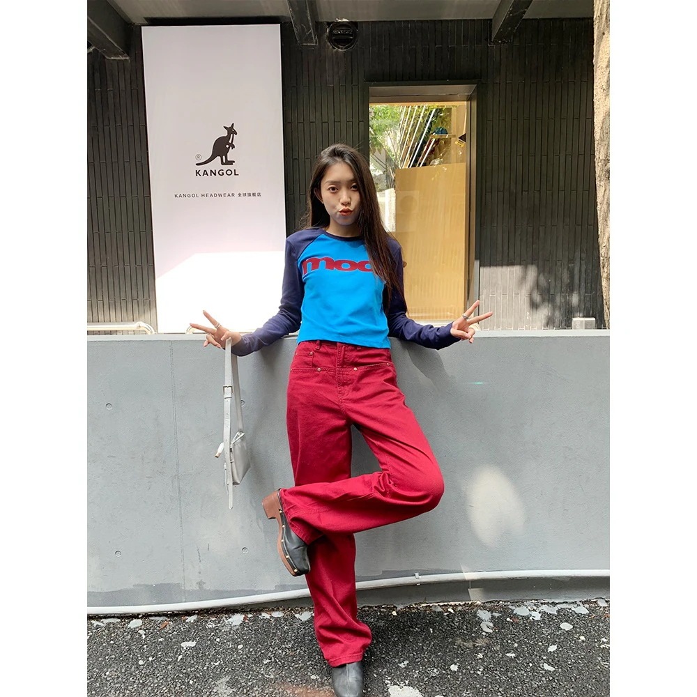 パンツデニムジーンズレディース 2024 秋の韓版スタイル デザイン ストレートレッグ パンツ ジーンズ ワークウェア イン ワインレッド レディース