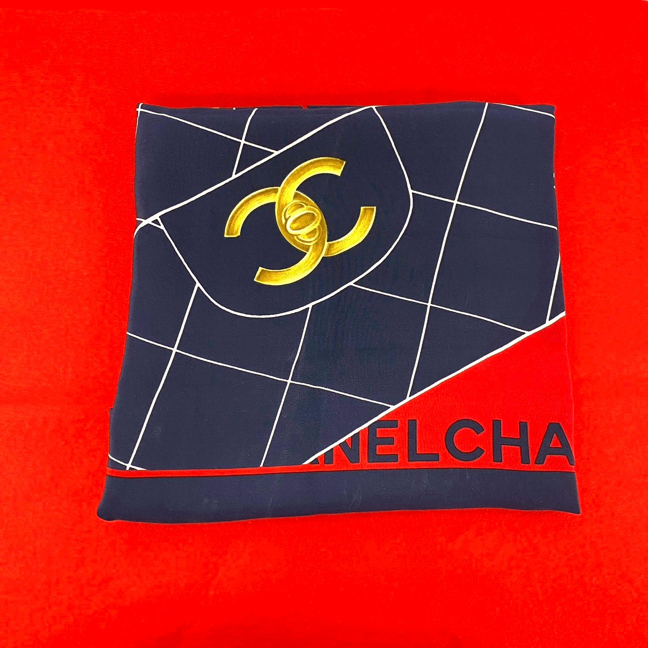 ココマーク マトラッセ チェーン バッグ 柄スカーフ シルク レッド 82959