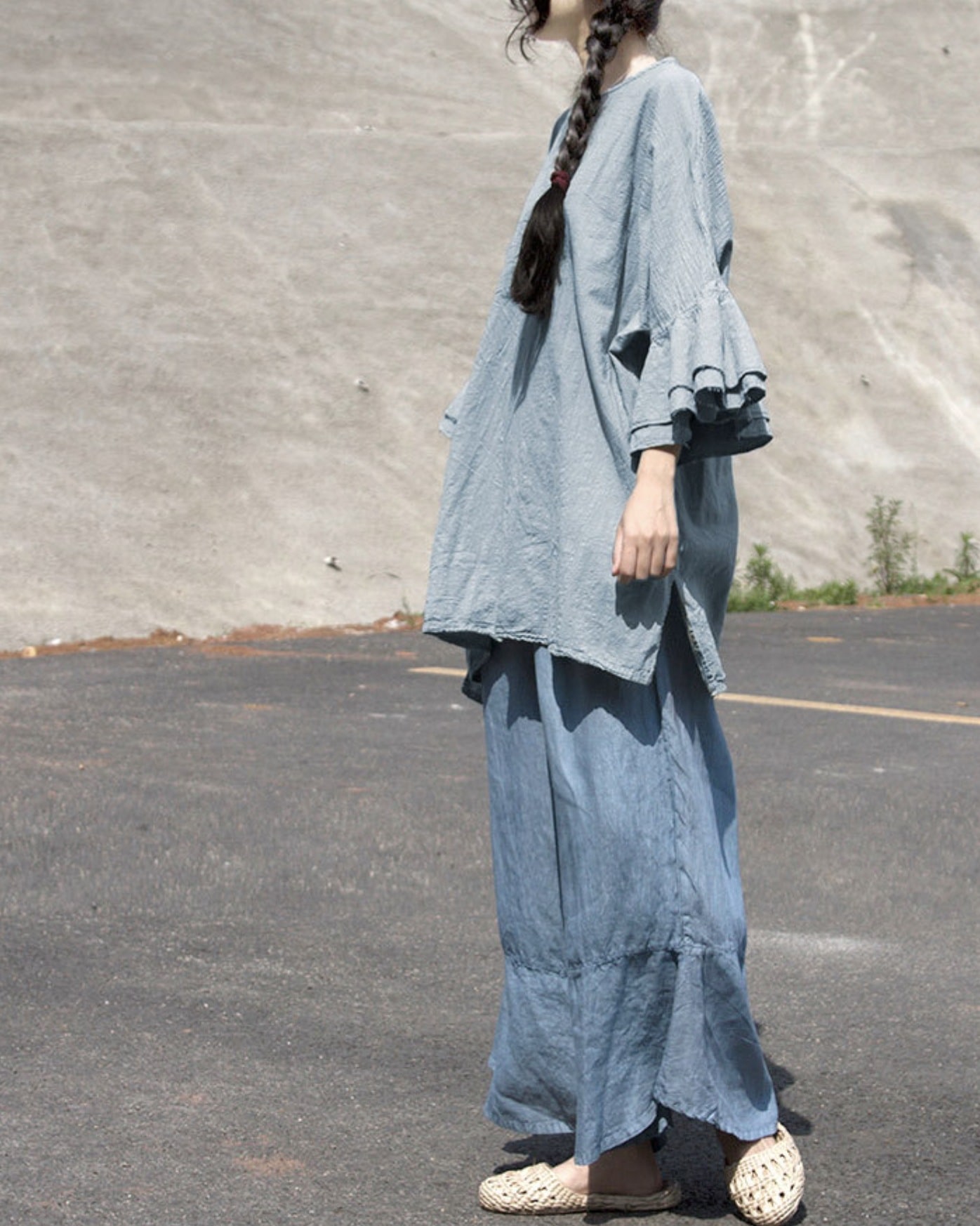 トップス シャツ ブラウス ミディアム丈 ミドル丈 袖あり 7分袖 七分袖 ボリューム袖 ラウンドネック フレア ワイド フリル プルオーバー きれいめ シンプル カジュアル 大人 上品 おしゃれ