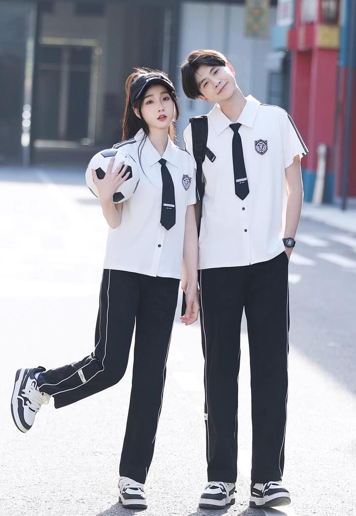 男女兼用ラペル襟スポーツ風Tシャツ小学生半袖シャツ制服中学生演奏夏スーツカレッジ風小学校高校卒業写真制服セットアップカップル友達姉妹服アクティビティズボントップシャツ