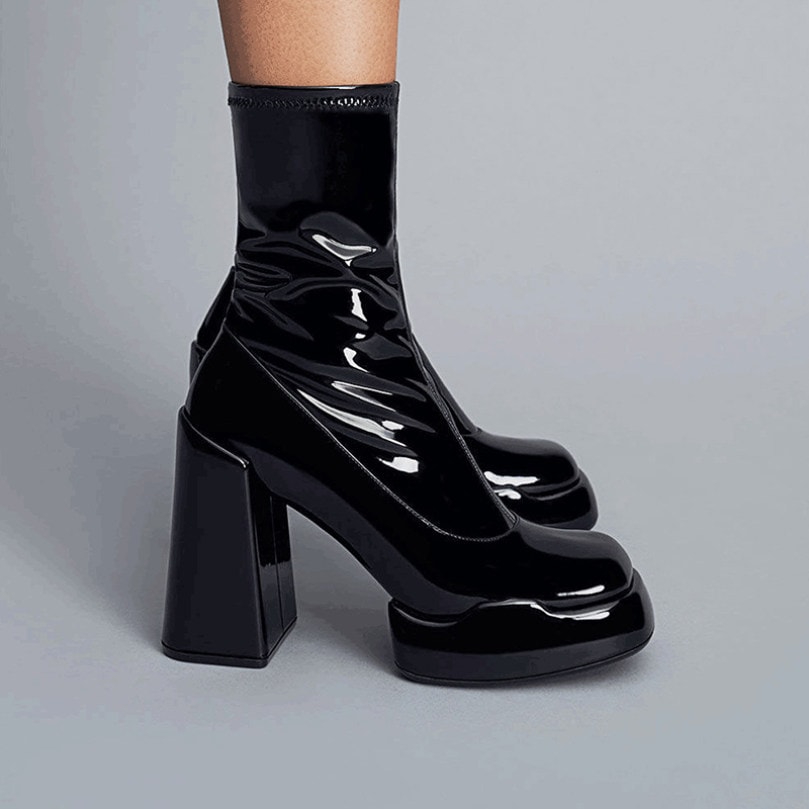 ハロウィン 袴ブーツ サイドゴアブーツ ハイヒール ポインテッドトゥ 太めヒール 美脚 おしゃれ レディース アンクルブーツ ショート丈 サイドジッパー チャンキーヒール ブーティー ブーティ QIN