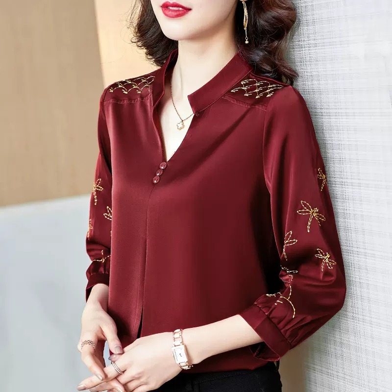 トップス シャツ ブラウス プルオーバー 7分袖 七分袖 Vネック キーネック 襟なし 落ち感 ストレート 刺繍 大人可愛い きれいめ カジュアル おしゃれ お洒落 大人女子 こなれ感 主役級 存在感