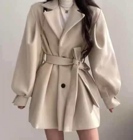 アウター デート モテアイテム トレンチコート ミモレ丈 長袖 可愛い きれいめ 上品 おしゃれ かっこいい 可愛い ラブリー キュート ガーリー クール モード系 セクシー エレガント