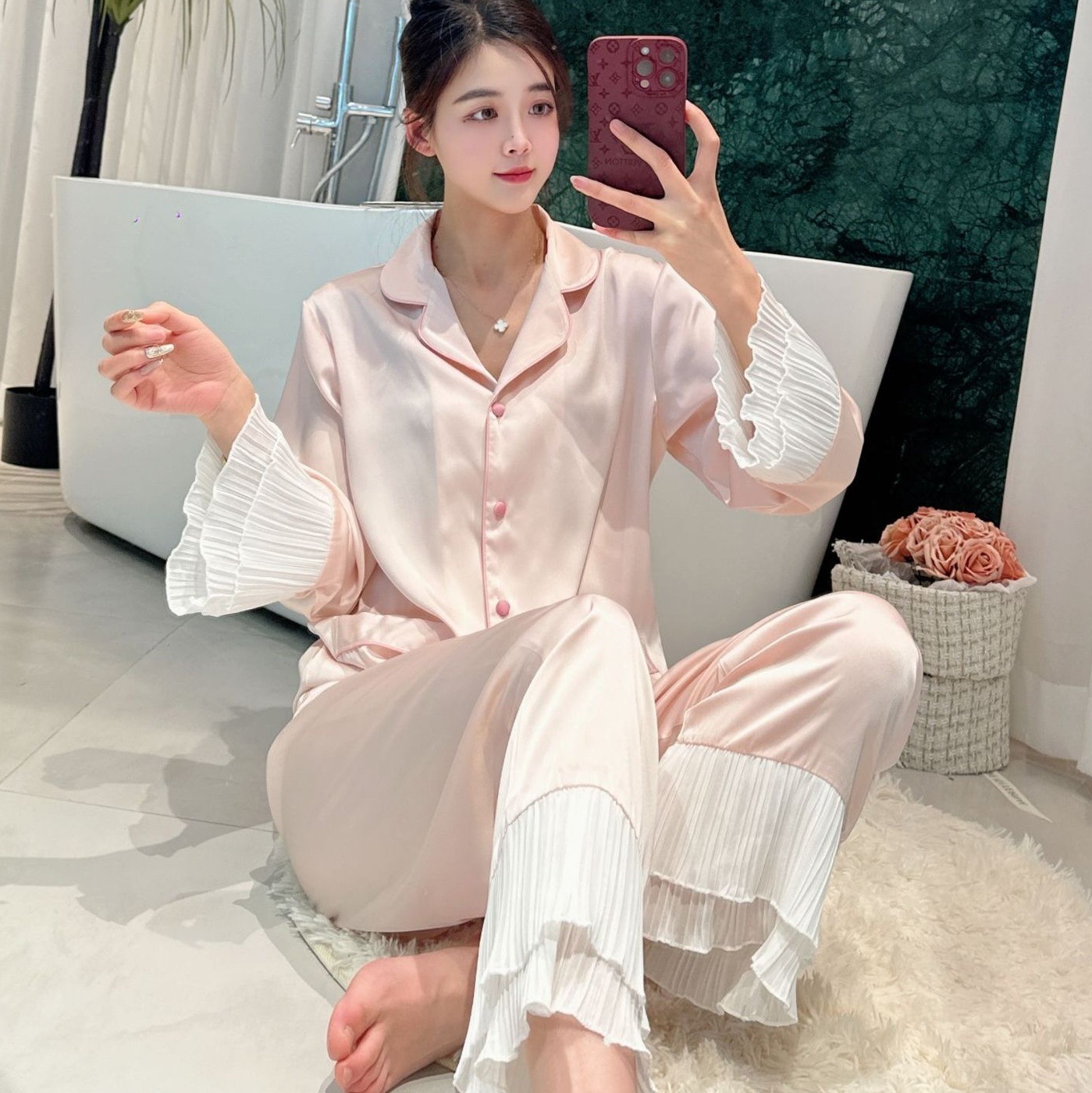 フリルサテンパジャマ ピンク グリーン 緑 ライトグリーン 韓国 オルチャン レディース 前開きパジャマ ナイトウェア パジャマ おしゃれ お洒落 ルームウェア 寝巻き 部屋着 ホームウェア 前開き