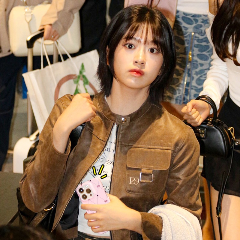 IVE ユジン 着用 スマホケース [HIGH CHEEKS]Hello kitty Case Set